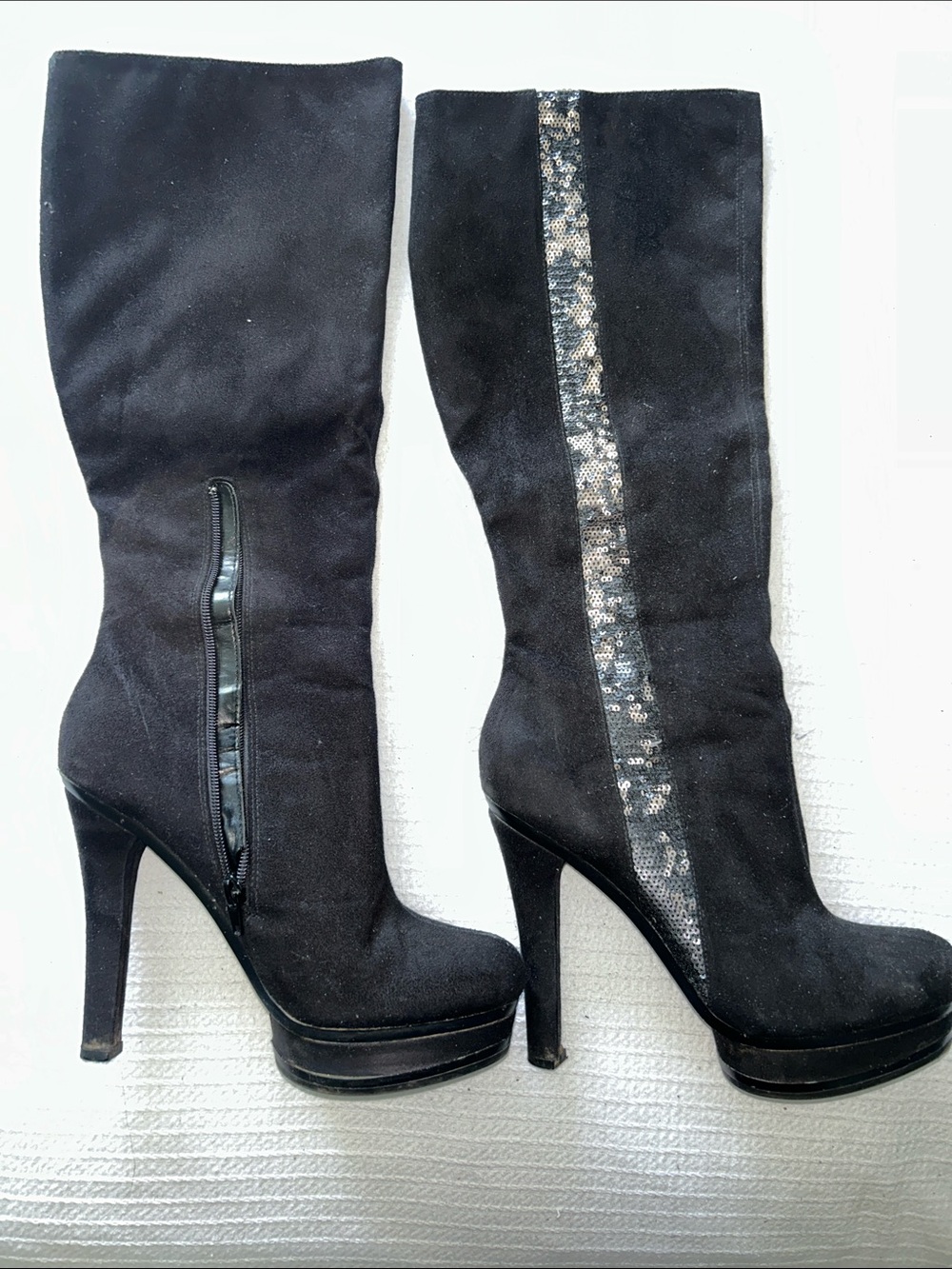 Jennifer Lopez Black Knee-High Boots with Sequin Stripe size 8.5